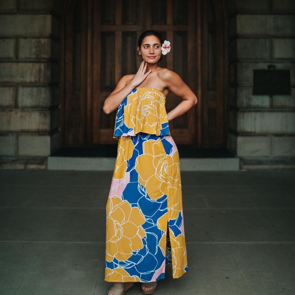 Lexbreezy Hawaii Gardenia Maxi Dress Medium